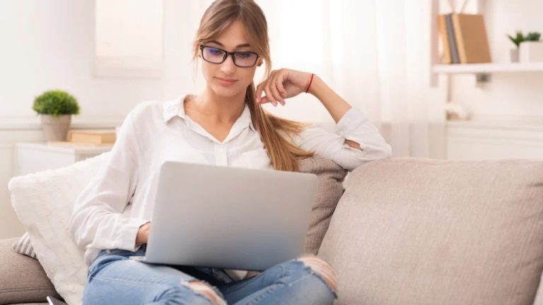 Daily-Pay Remote Gigs: 12 Practical Ways to Earn Money Online Quickly