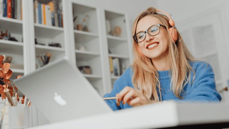 Turn Online Searching Into Income: Practical Ways to Profit from Research Skills