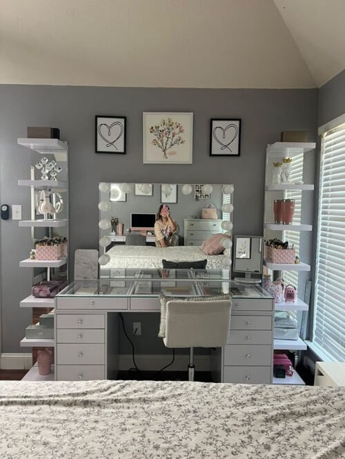 Stylish Wall Styling Above the Vanity