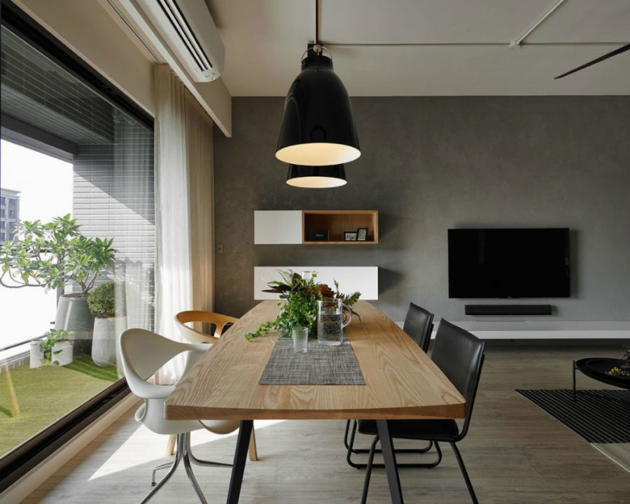 Make the Dining Spot a Daily Anchor