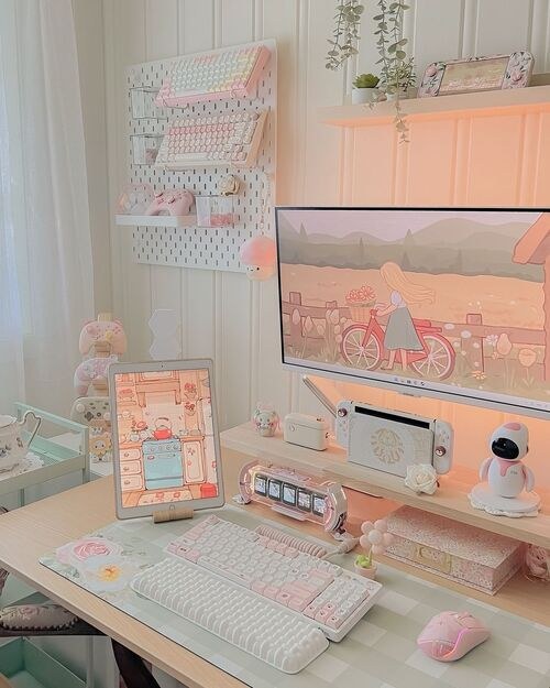 Mini Cozy Desk Nook