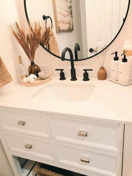 Understated Fall Counter Vignette
