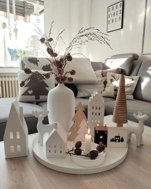 Serene White Tray Vignette
