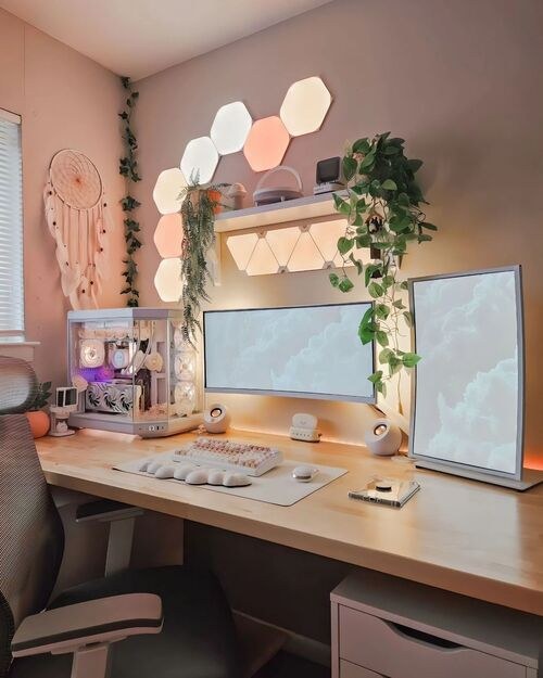 Honeycomb Accent for a Minimal Desk