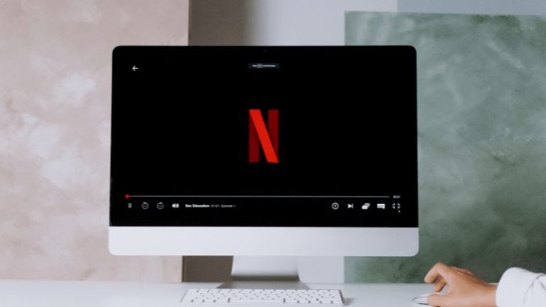 How to Earn While You Stream: Practical Ways to Make Your Netflix Nights Pay