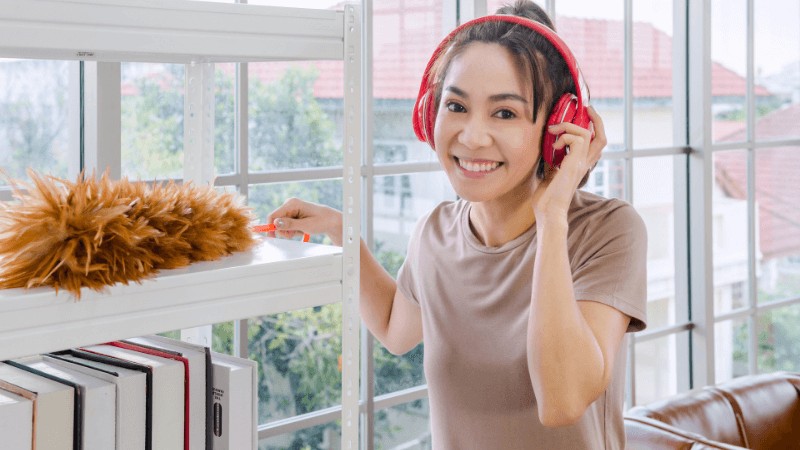 Turn casual gigs into steady extra income and smarter savings