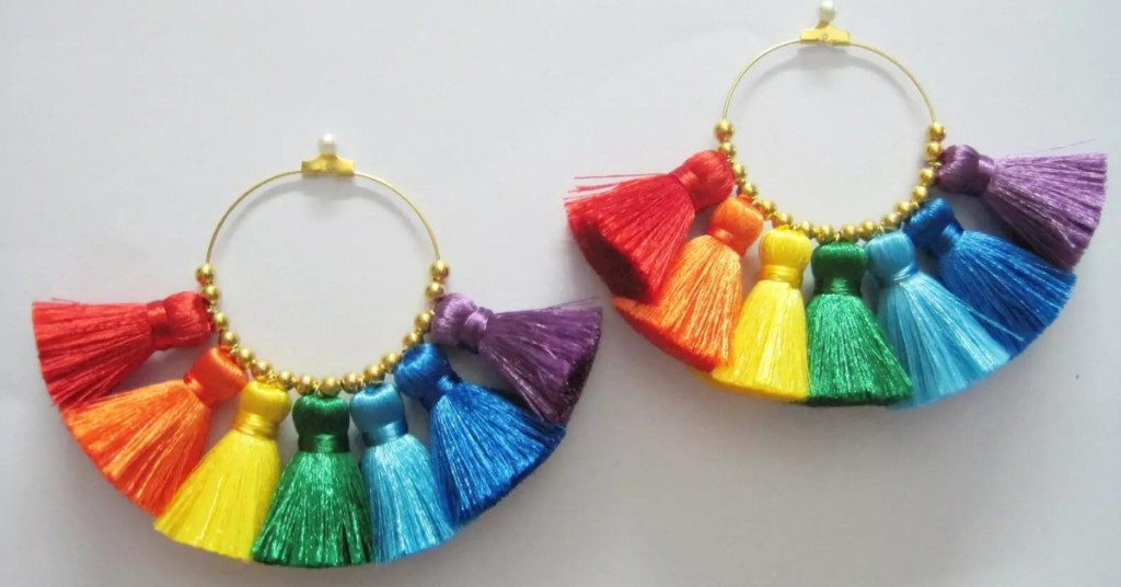 Jewelry That Sells: Small Pieces, Big Appeal