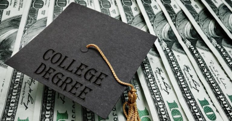 Get Paid for College: 15 Practical Ways to Earn Money While You Study